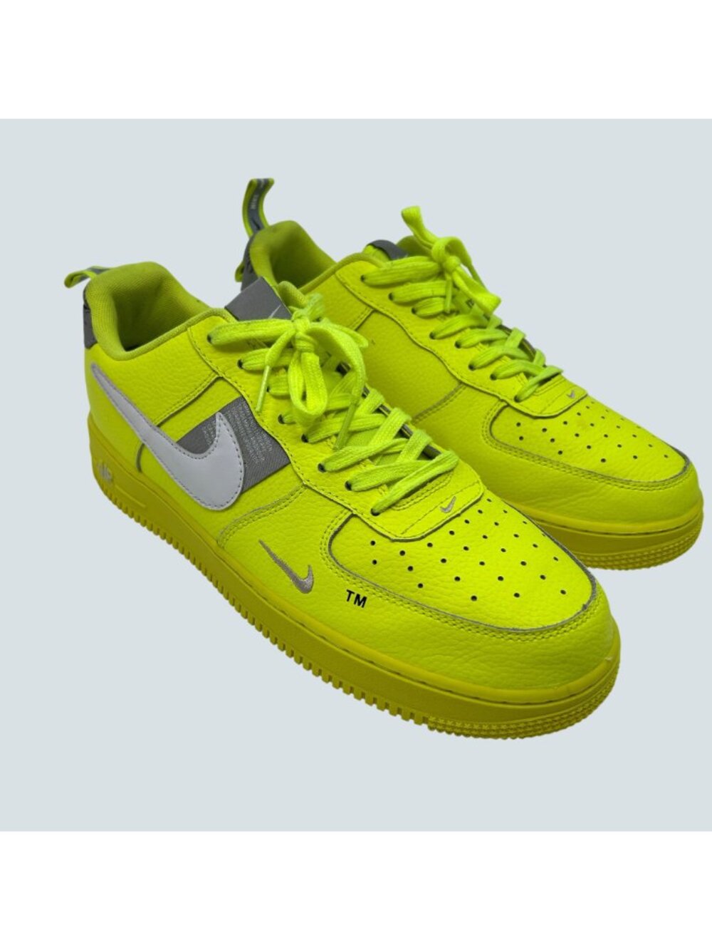 Nike Air Force 1 '07 LV8 Utility Volt Men's Size 11 AJ7747-700 Overbranding - Picture 4 of 12